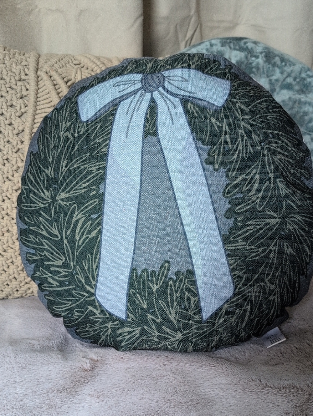 Sewing Down South Pillow Decorative Green Wreath Holiday Throw Pillow Christmas